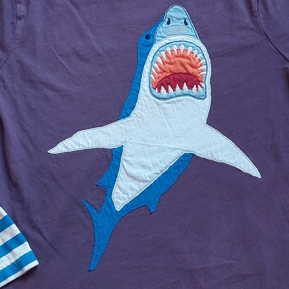 2014 (v)guc shark tee 11-12 years - Picture 2 of 12